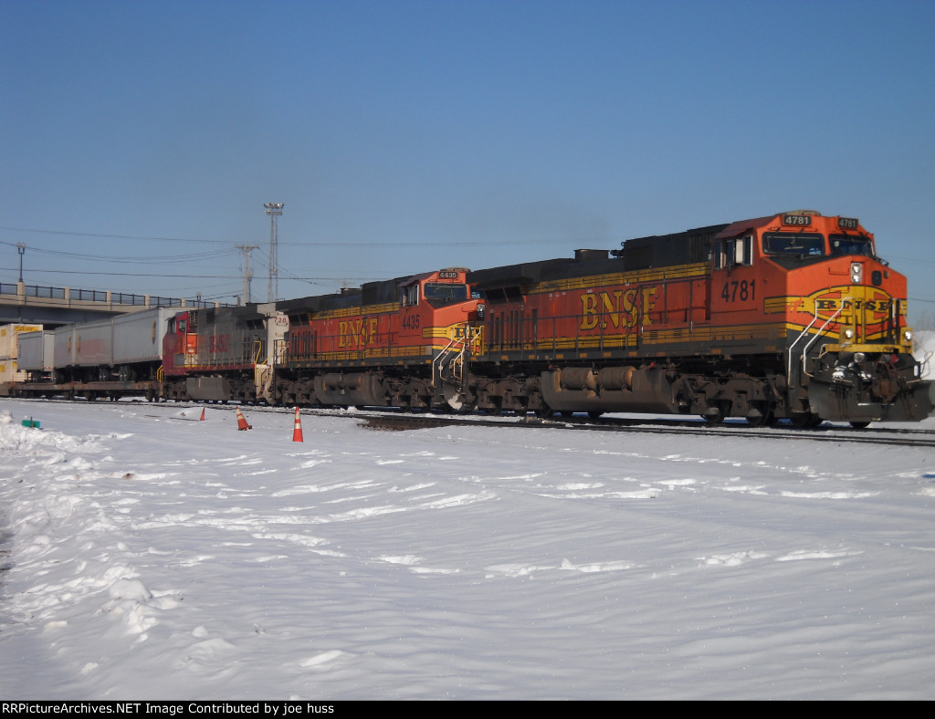 BNSF 4781 East